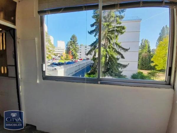 Appartement à louer 2 pièces 57.36m² Gagny (93220)