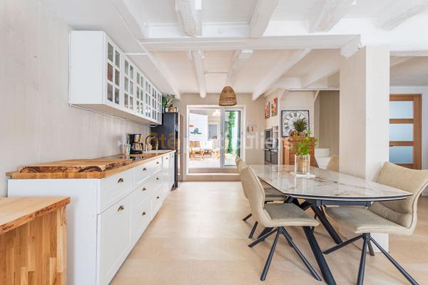 Vente
                Maison110 m² - 6 Pièces -
                    LES SABLES D OLONNE (85100)