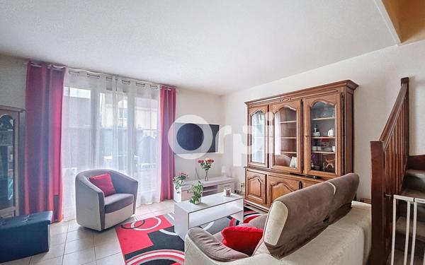 Maison à vendre    5 pièces • 102 m2 Le Coudray-Montceaux