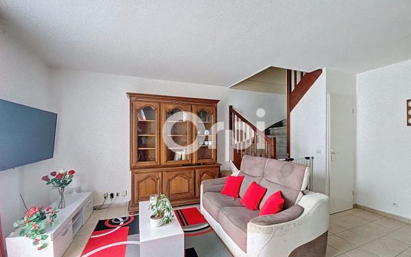 Maison à vendre    5 pièces • 102 m2 Le Coudray-Montceaux