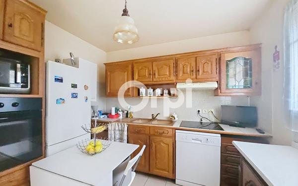 Maison à vendre    5 pièces • 102 m2 Le Coudray-Montceaux