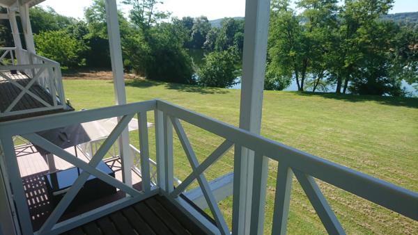 47300 VILLENEUVE SUR LOT Magnifique demeure avec vue sur le lot à Villeneuve/Lot