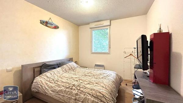 Appartement à louer 2 pièces 47.67m² Caussade (82300)