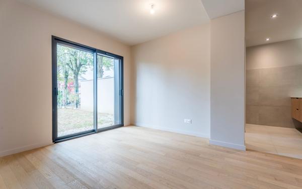 Maison à vendre    6 pièces • 182 m2 Charbonnières-les-Bains