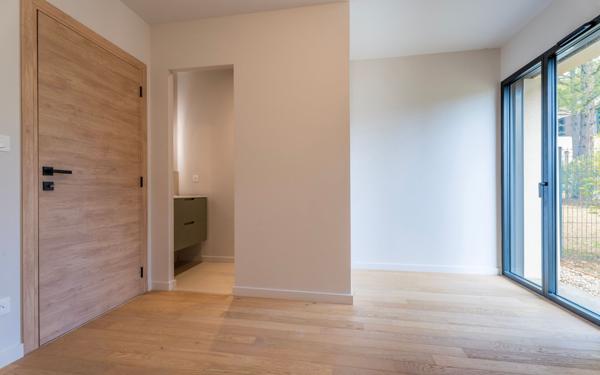 Maison à vendre    6 pièces • 182 m2 Charbonnières-les-Bains