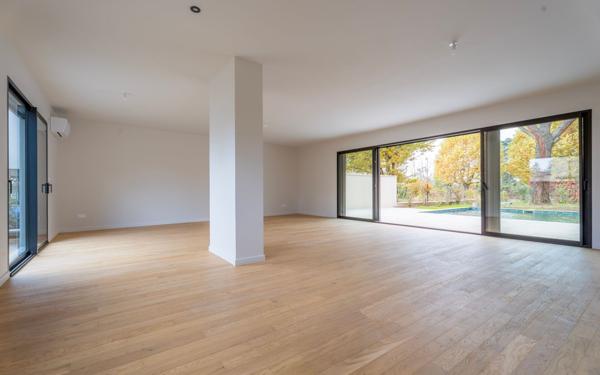 Maison à vendre    6 pièces • 182 m2 Charbonnières-les-Bains