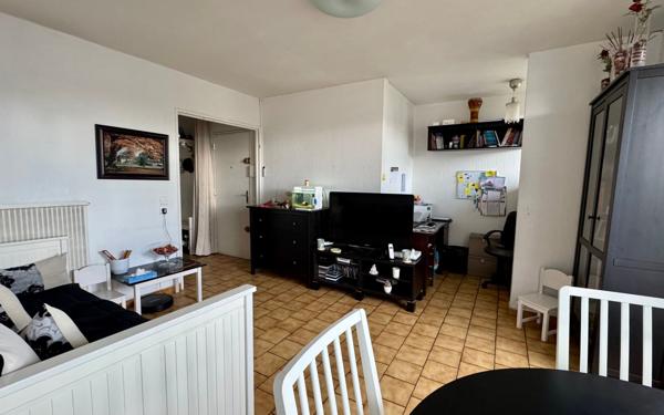 Appartement à vendre    3 pièces •  Istres