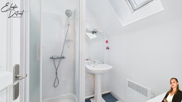 Maison 7 pièces - 242 m²