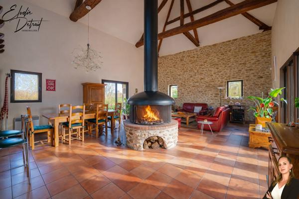 Maison 7 pièces - 242 m²