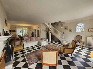 Maison à vendre à La Chartre-sur-le-Loir dans la Sarthe (72340), ref : 105954