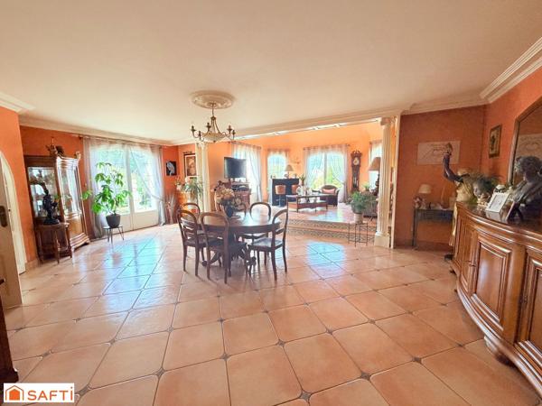 MAISON DE 177 M2, 5 CHAMBRES SUR TERRAIN D'ENVIRON 1000 M2