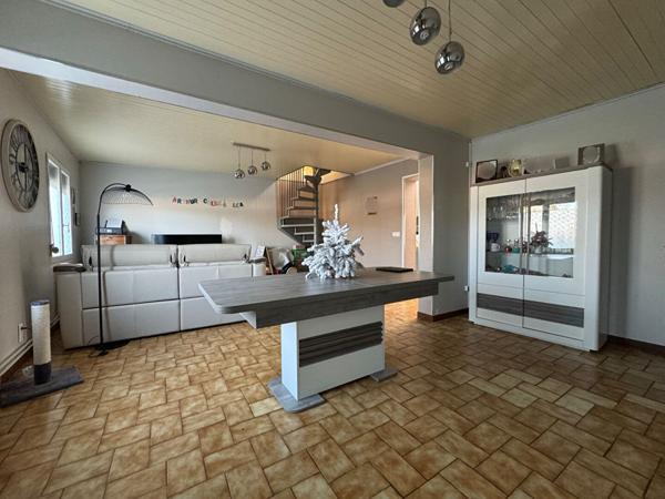 Maison de 5 pièces - SURFACE 105m² - Salouel