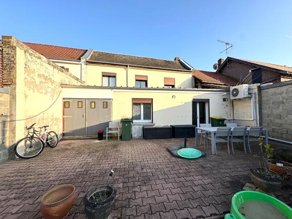 Maison de 5 pièces - SURFACE 105m² - Salouel