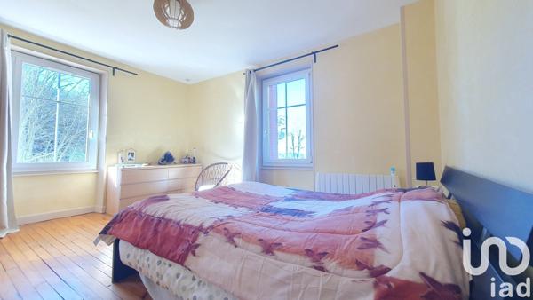 Maison 5 pièces de 160 m² à Mazaye (63230)