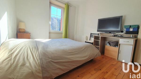 Maison 5 pièces de 160 m² à Mazaye (63230)