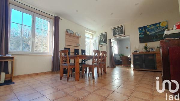 Maison 5 pièces de 160 m² à Mazaye (63230)