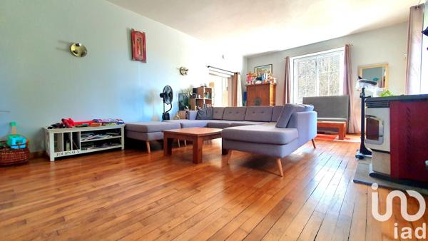 Maison 5 pièces de 160 m² à Mazaye (63230)