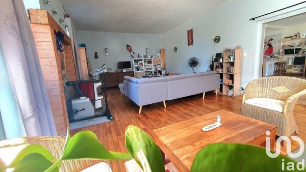 Maison 5 pièces de 160 m² à Mazaye (63230)