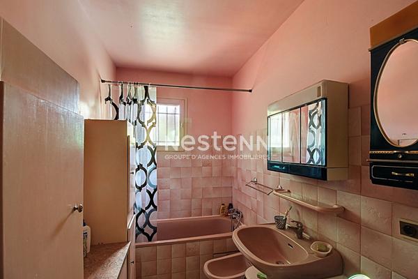 Exclusivité A VENDRE ! Maison de 92 m2 de plain pied + 10m² de dépendance + piscine le tout sur un terrain de 2 hectares!!