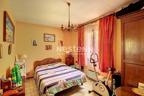 Exclusivité A VENDRE ! Maison de 92 m2 de plain pied + 10m² de dépendance + piscine le tout sur un terrain de 2 hectares!!