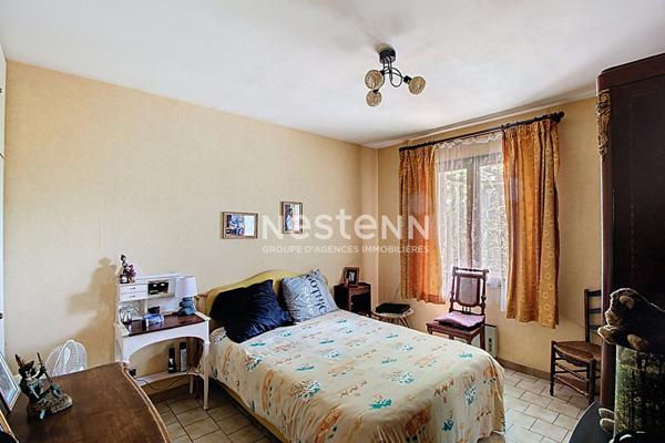 Exclusivité A VENDRE ! Maison de 92 m2 de plain pied + 10m² de dépendance + piscine le tout sur un terrain de 2 hectares!!