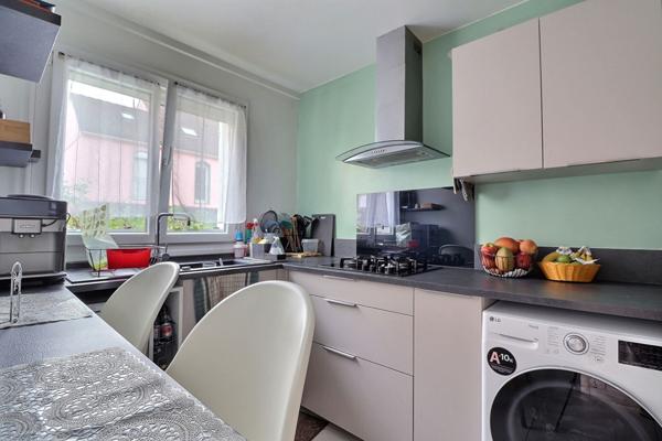 Maison Montigny Les Cormeilles 8 pièce(s) 130 m2+ garage