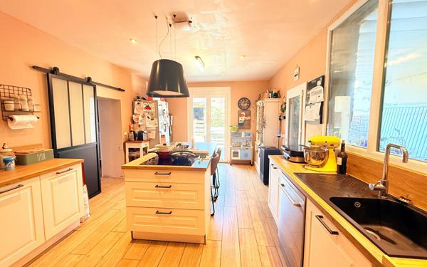 Maison à vendre    8 pièces • 265 m2 Lavernose-Lacasse