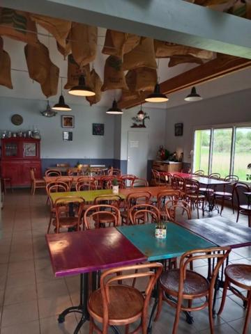 Découvrez ce restaurant situé vue sur la Loire