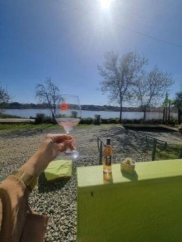 Découvrez ce restaurant situé vue sur la Loire