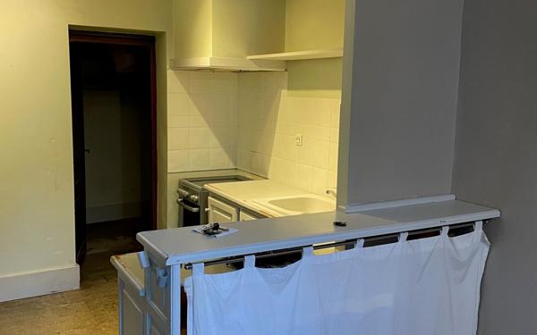 Appartement à louer    3 pièces • 95,56 m2 Montpellier