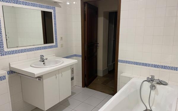 Appartement à louer    3 pièces • 95,56 m2 Montpellier