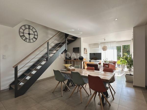 Villa rénovée avec piscine et bel environnement boisé
