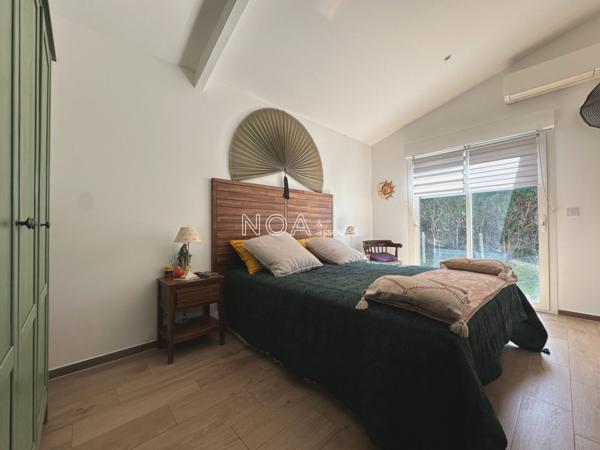 Villa rénovée avec piscine et bel environnement boisé