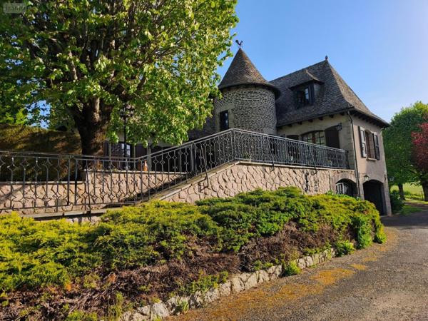 Maison à vendre à Montsalvy dans le Cantal (15120), ref : 059-2003