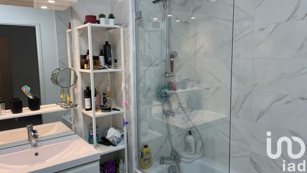 Appartement 3 pièces de 62 m² à Pontault-Combault (77340)