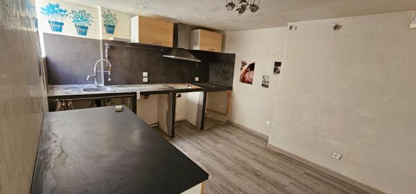 Duplex de caractère sous verrière zénithale - dernier étage - Perpignan La Réal