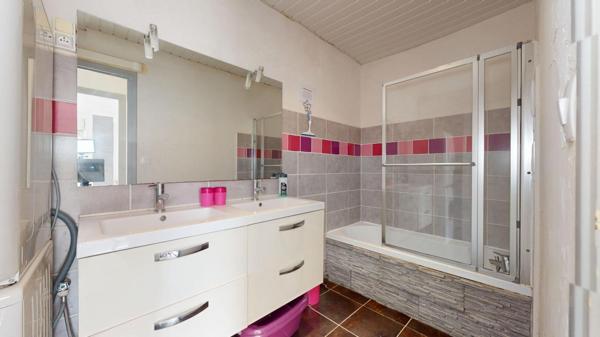 APPARTEMENT LUMINEUX PROCHE PLAGE ET COMMODITES