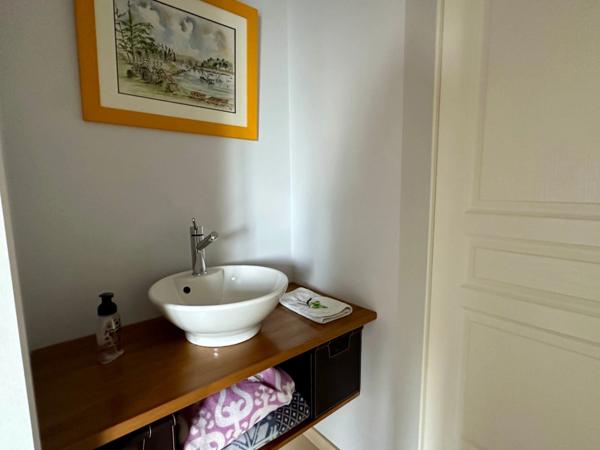 Maison à vendre à Saumur-Bagneux - 4 chambres - Vue dégagée - 222 m² - construction 2006 - Parcelle de 659m²