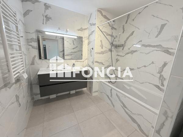 Location Appartement 3 pièces 69 m² - Nice 06200