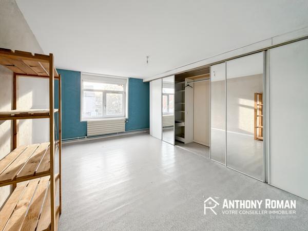 Attiches (59551) Immeuble - 260m2 - Appartement + Local professionel