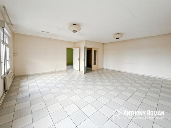 Attiches (59551) Immeuble - 260m2 - Appartement + Local professionel