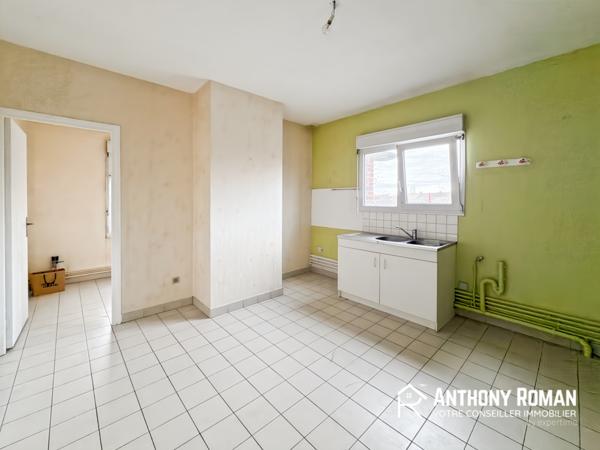 Attiches (59551) Immeuble - 260m2 - Appartement + Local professionel