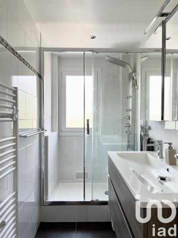 Appartement 3 pièces de 66 m² à Hyères (83400)