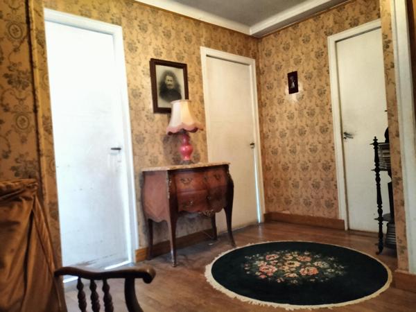 Maison de Caractère 7 pièces – 5 Chambres – Cour & Garage – Châteaudun