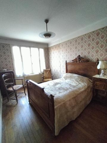 Maison de Caractère 7 pièces – 5 Chambres – Cour & Garage – Châteaudun