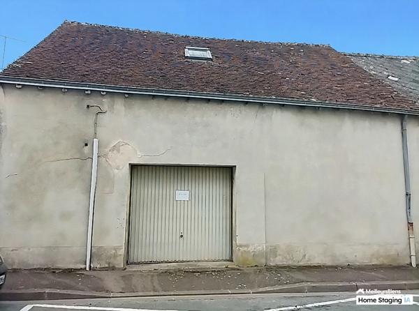 Maison de Caractère 7 pièces – 5 Chambres – Cour & Garage – Châteaudun