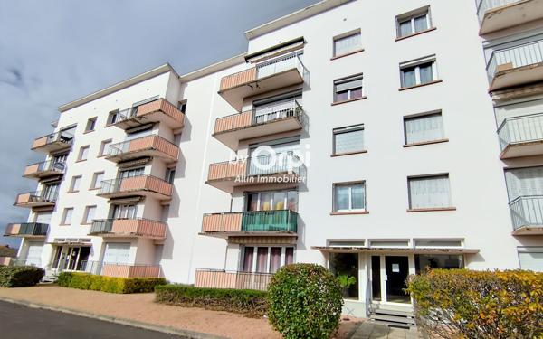 Appartement à vendre    3 pièces • 69,81 m2 Montluçon