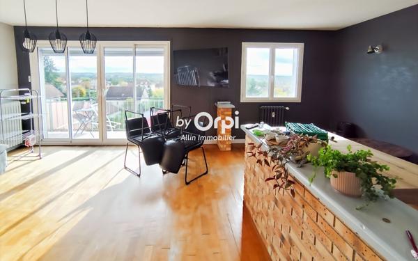 Appartement à vendre    3 pièces • 69,81 m2 Montluçon