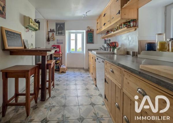 Maison à vendre 5 pièces 130 m² Salles-Curan