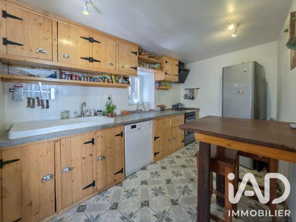 Maison à vendre 5 pièces 130 m² Salles-Curan